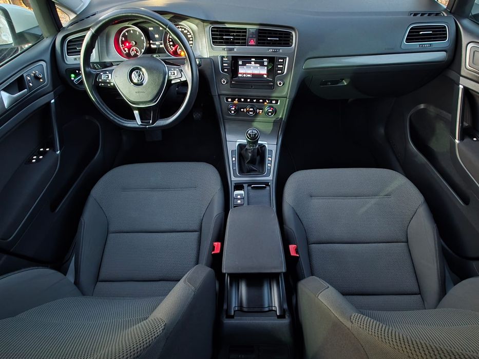 VW GOLF 7 /1.2 BENZINĂ /105 CP
 2013 EURO 5