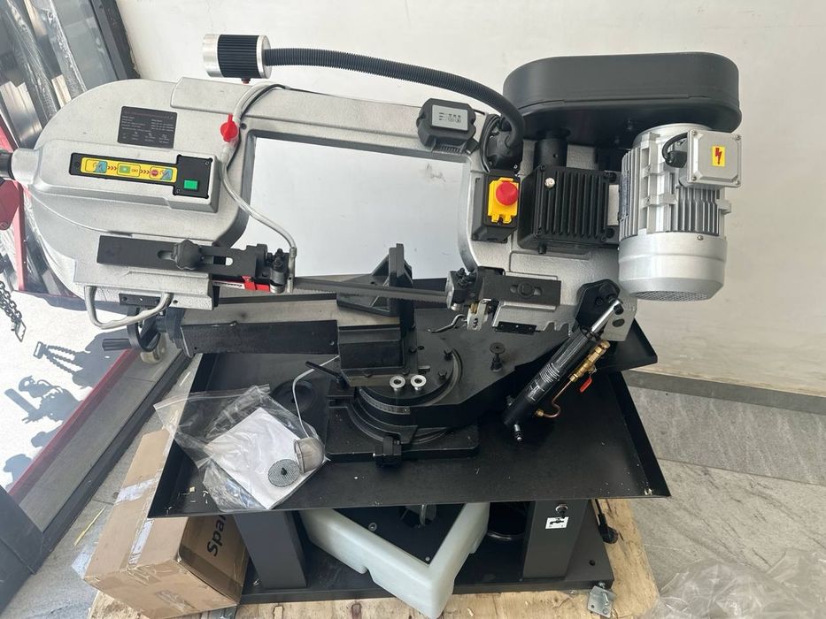 Ленточная пила по металлу