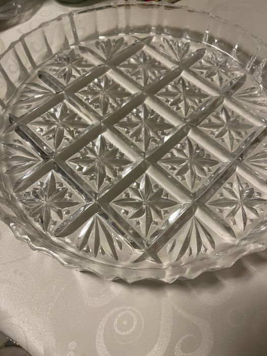 Продам посуда хрусталь тортница блюда.