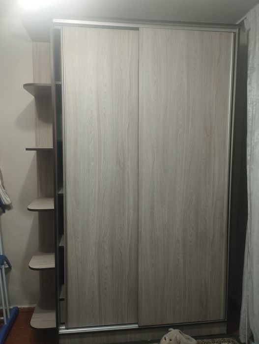 Срочно продам новый купе шкаф