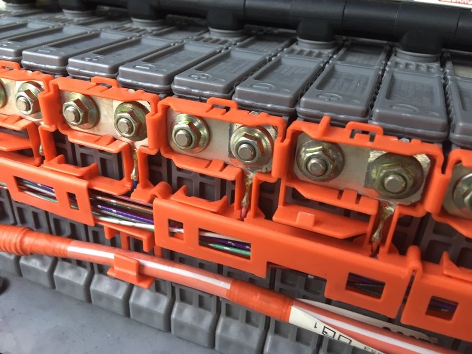 Reconditionam Baterii hybrid de Toyota,Lexus RX450H ,RX400H,Honda,VW.