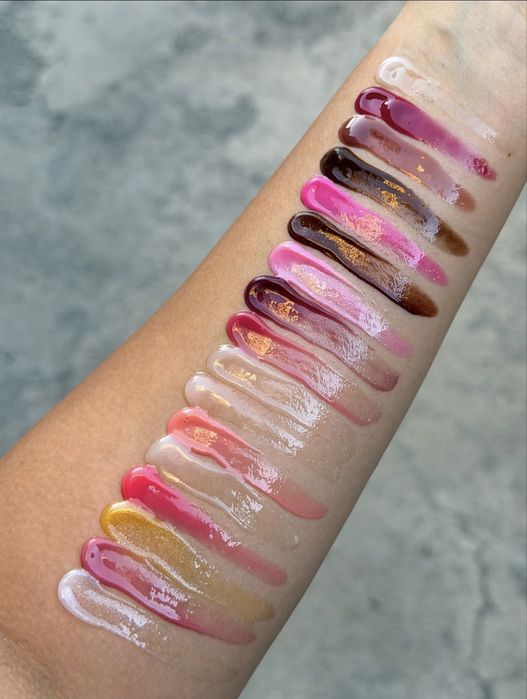 Оригинални Rhode Peptide Lip Tint / Treatment гланцове от САЩ – 9 € | Налични цветове | BESTIE промо + 2 гланца ПОДАРЪК