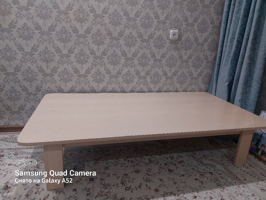 Продается стол казахский.