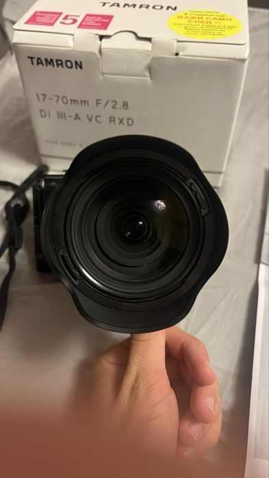 Sony a6100 + Tamron 17-70 f/2.8 + SmallRig cage  APS-C