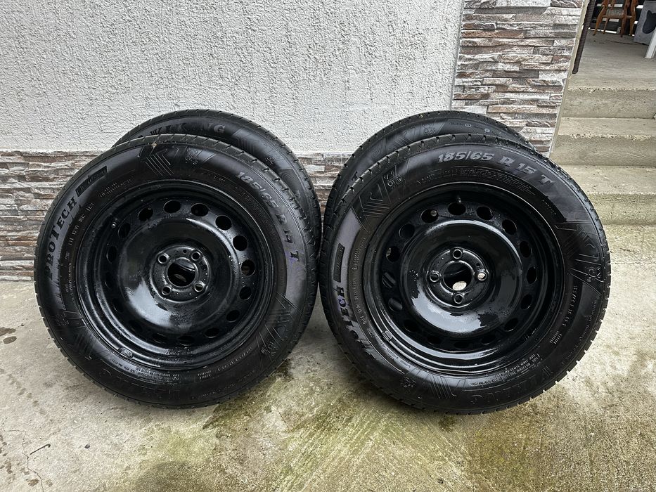 Jante 4x100 Dacia Logan 185/65 r15 cauciucuri vara 2024 Renault/Opel