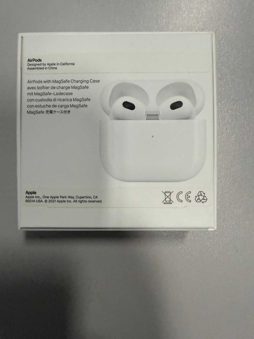 Apple airpods безжични слушалки gen 3