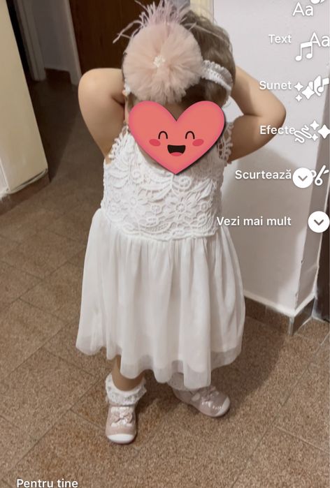 Rochița albă, de ocazie, mărimea 86 pt fete