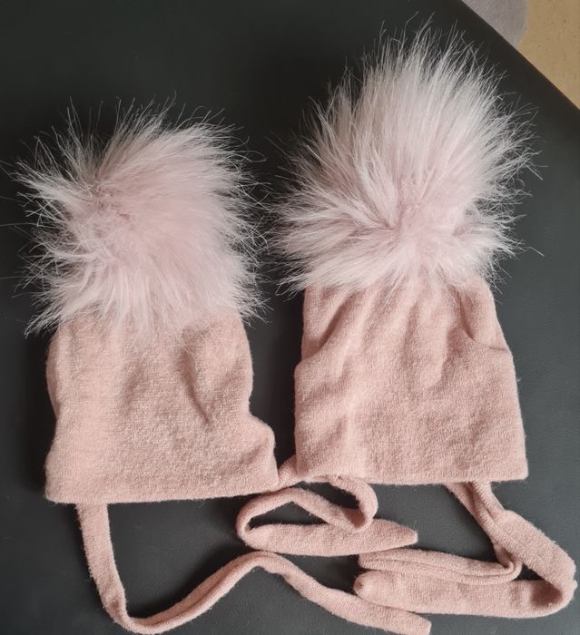 Caciulă fete cu blăniță 1-2 ani