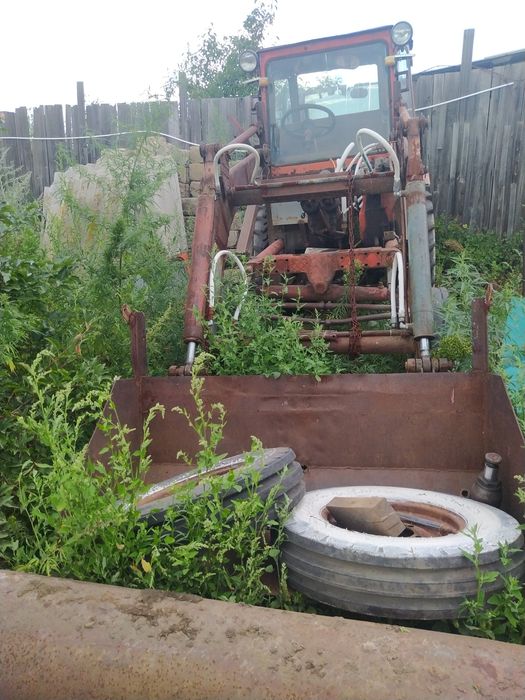 Продам трактор т16