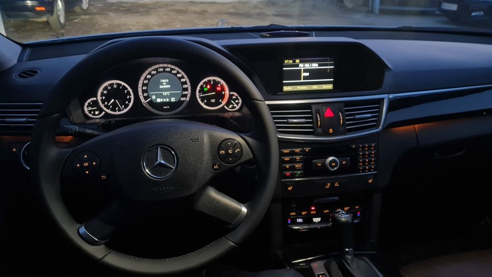 Vând Mercedes-Benz E-Class W212 2.2 CDI