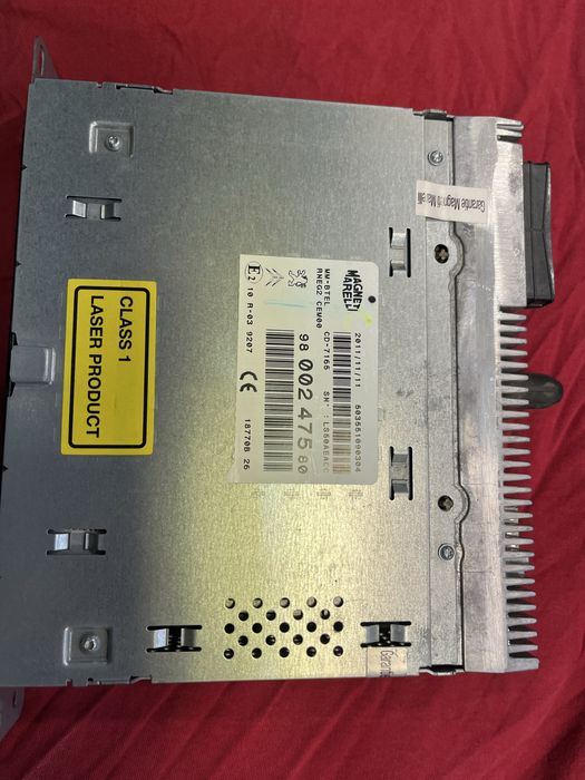 Оригинална мултимедия с дисково устройство за Пежо 508