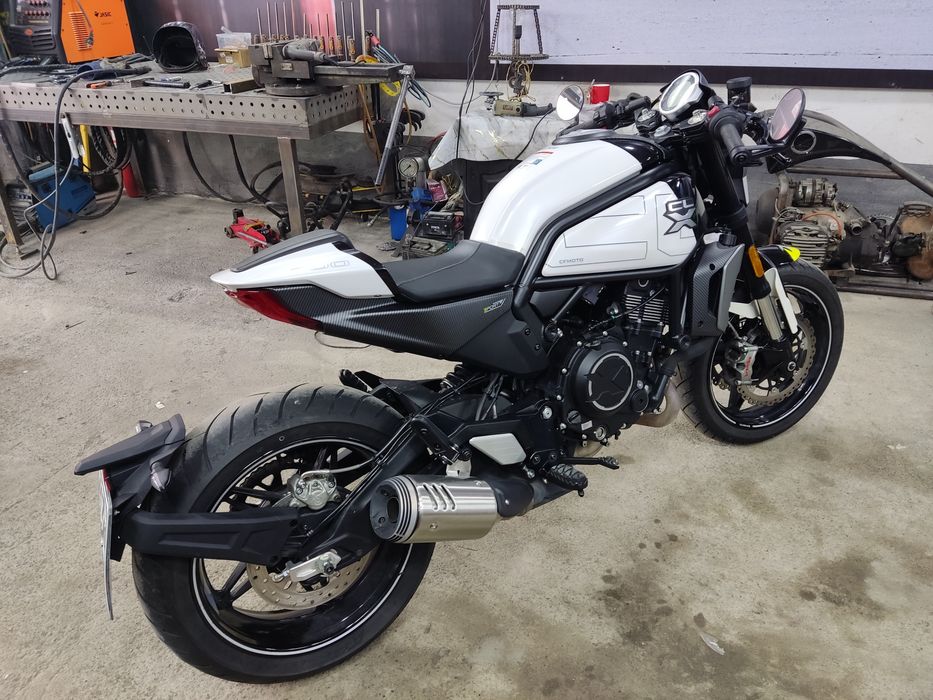 Cf moto 700 Clx Street