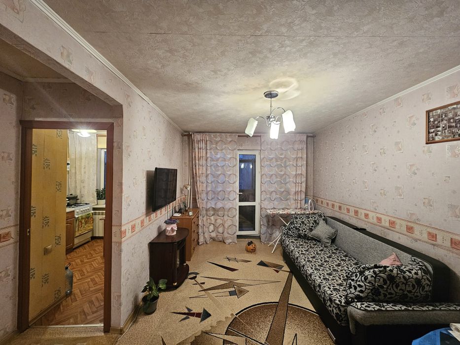 Продаю однокомнатную квартиру - ул. Ержанова, дом 38 - 4 этаж