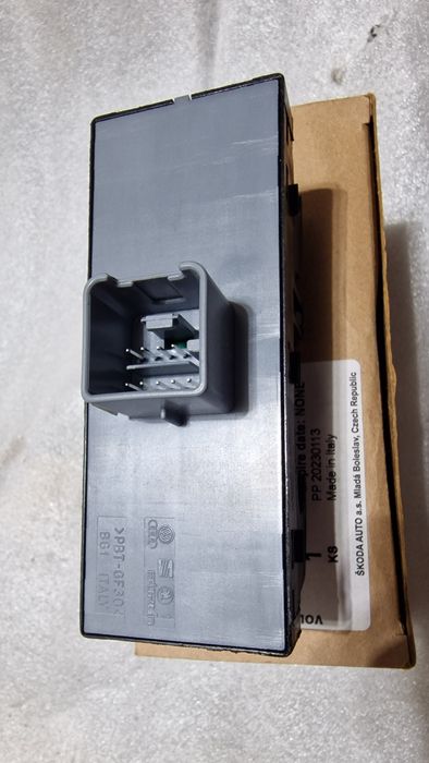 Оригинални бутони за Ел.стъкла за VW Passat