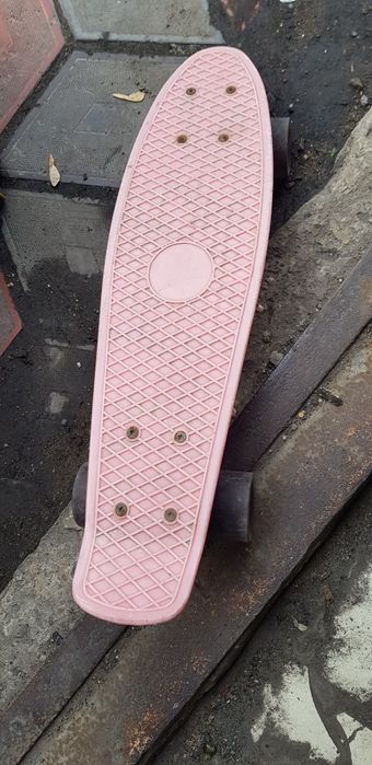 Продам скейтборт пластик