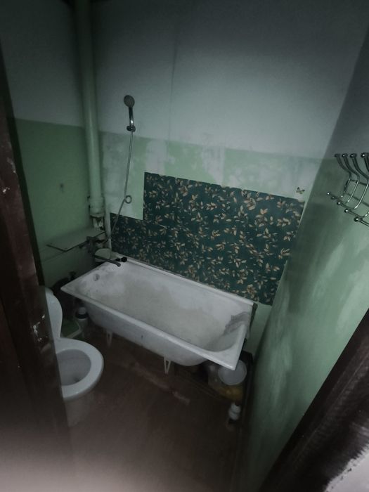 Продаётся квартира на Массив Куйлюк 5 бывший общежития