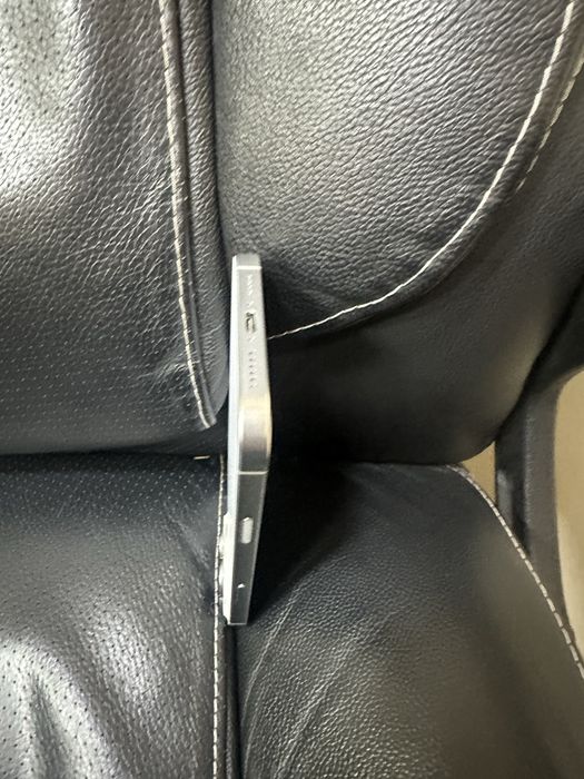 iPhone 16 pro max 1Терабайт