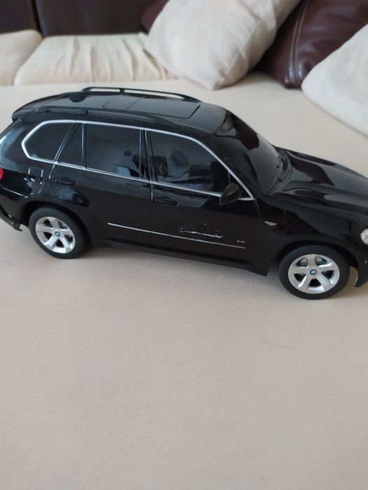 BMW X5 - реалистичен дизайн, дистанционно управление, мащаб 1:18
