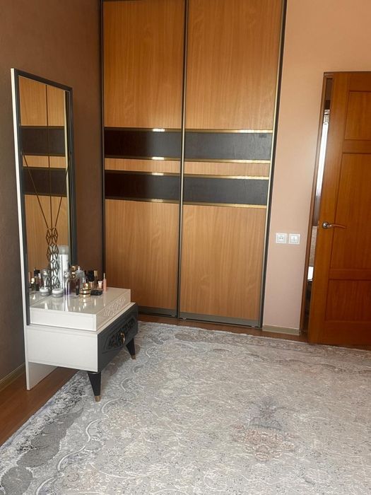 продается квартира в центре Атырау