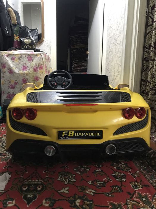 Ferrari f8 sotiladi