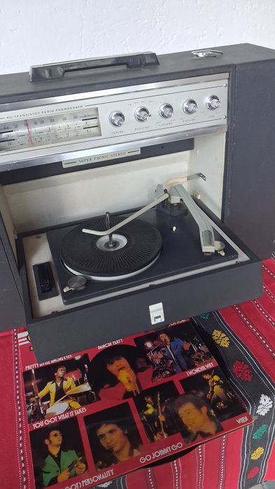 Pikup tonomat cu radio marca National anii 60 stare f buna