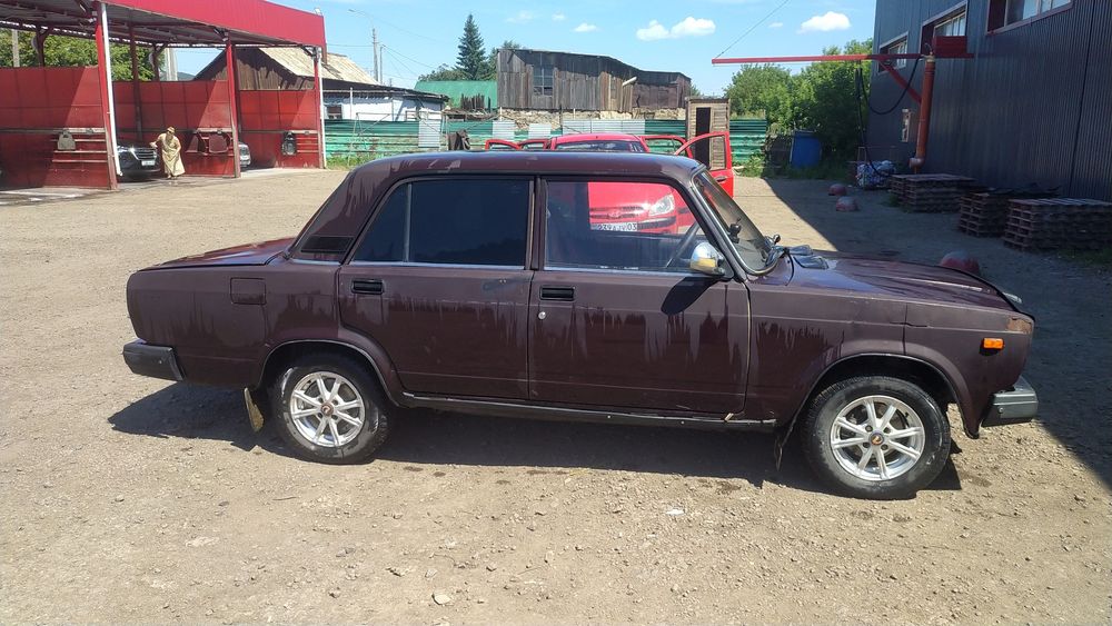Продам ваз 2107.
