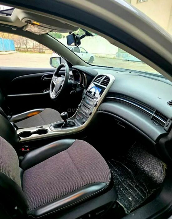 Малибу.1. Позиция.2. Механика. Люк. Краска тоза. Бензин. 2012.