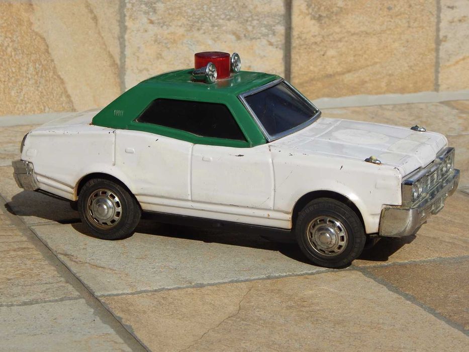 Jucarie Toyota Crown de politie tabla chinezeasca veche