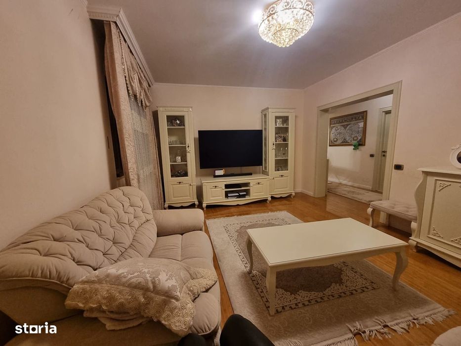 Faleza nord-apartament 3 camere de vanzare
