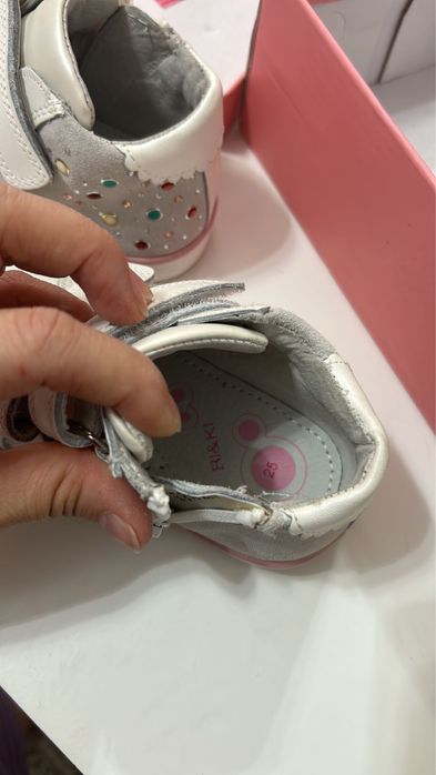 обувь для девочки демизезонная