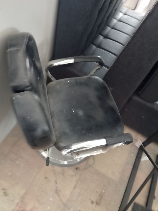 Ayollar saloni uchun mebel