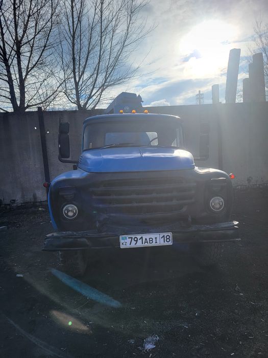 Илосос зил за ходу