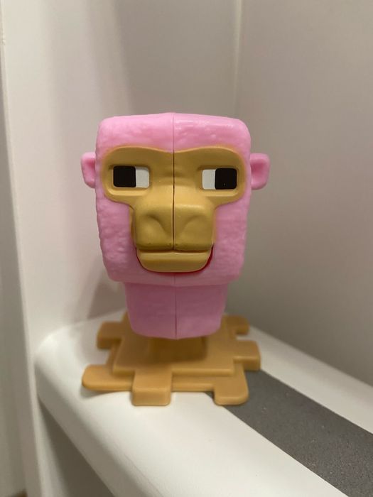 Продам игрушки happy meal minecraft оригинальные