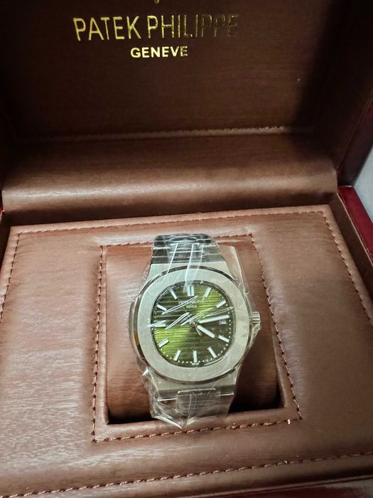Часы Patek Philippe Nautilus Limited Edition