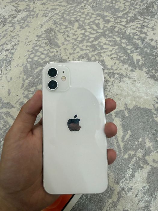 Iphone 12 В хорошем состоянии