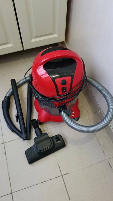 Пылесос с аквафильтром Velbur