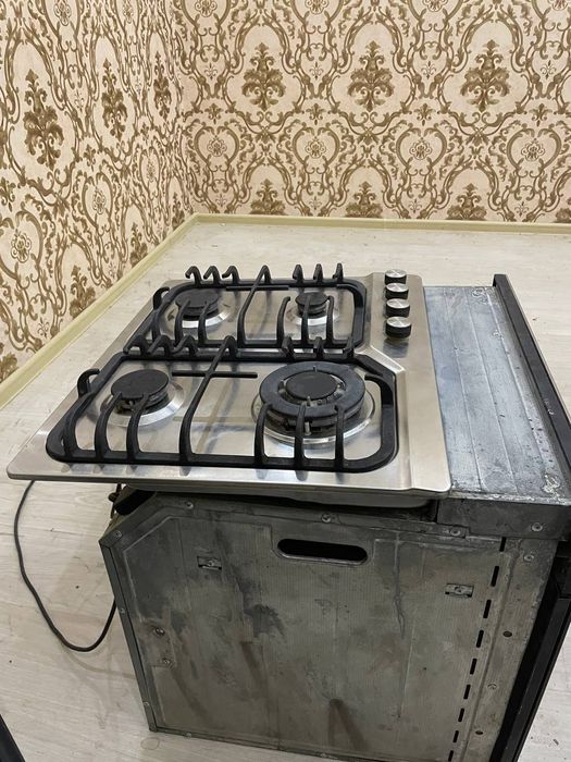 Газ плита, духовка, вытяшка