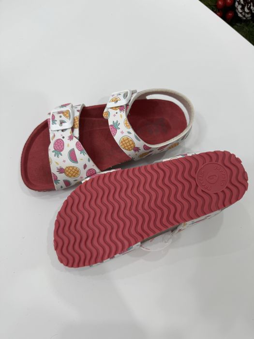 Сандалии для девочек Garvalin