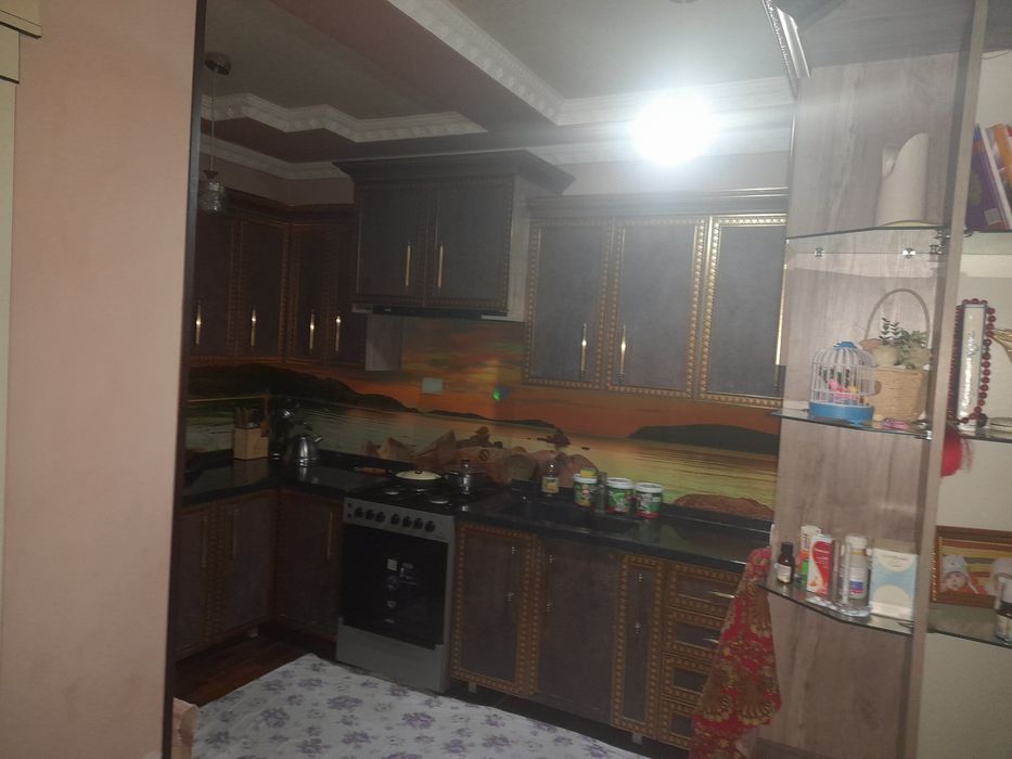 Ховли срочно сотилади