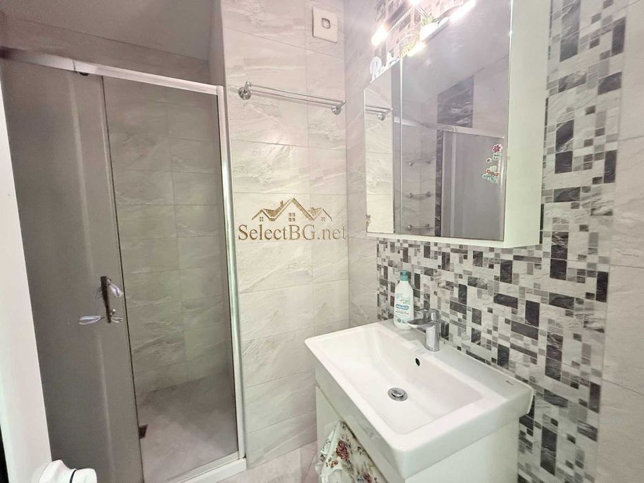 Продава се Двустаен апартамент в Велико Търново, Център - 70 кв.м за 1400 €/кв.м - Снимка #7