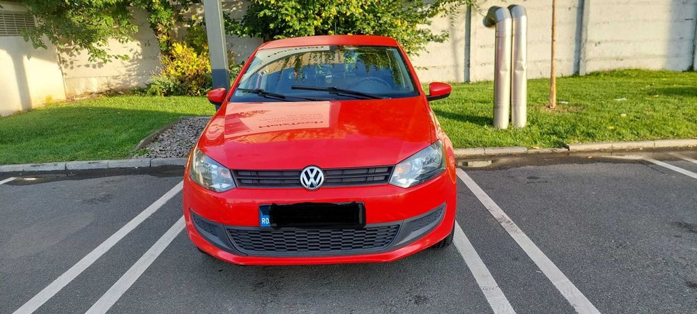 VOLKSWAGEN Polo