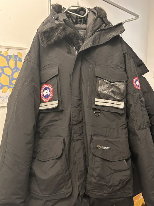 Snow mantra parka canada goose