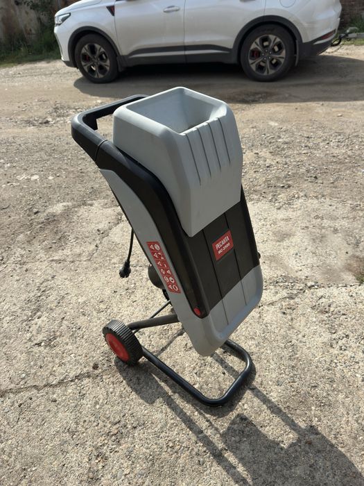 Продам садовый измельчитель ресанта
