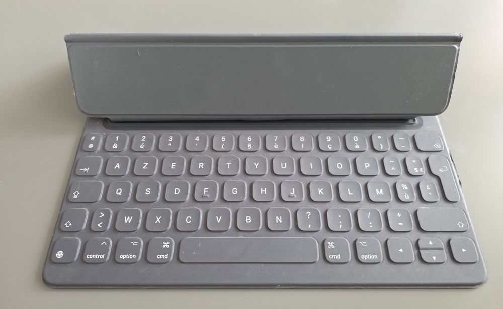 Tastatura Apple Smart Keyboard iPad 7, 8, 9; Air 3