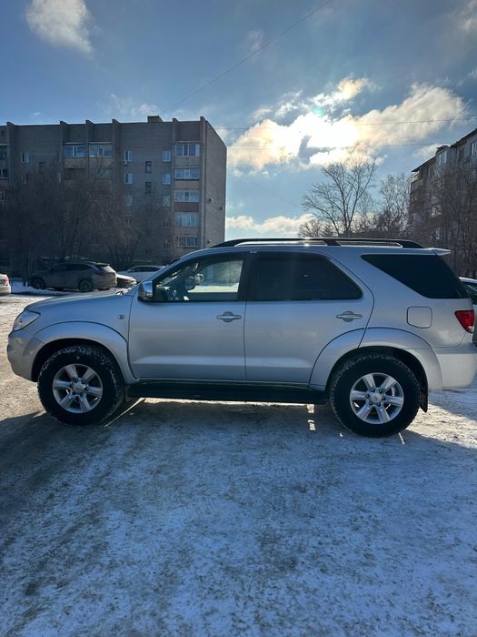 Продам Таёта Фортунер.