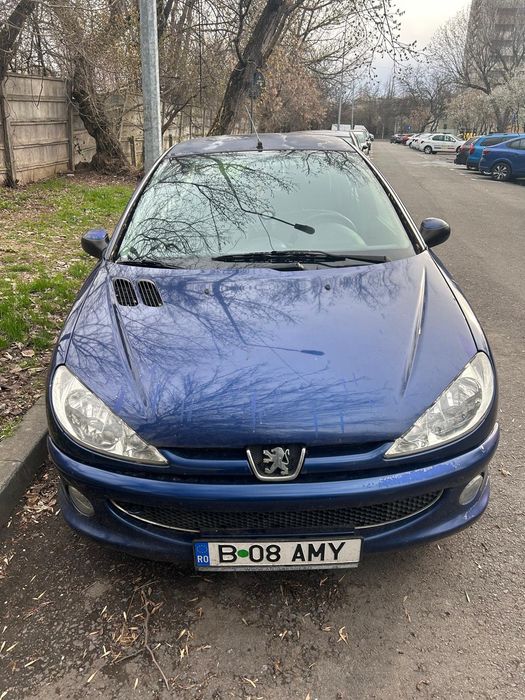 Vind Peugeot 206 s-au pentru rabla