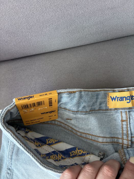 Нови къси панталонки wrangler С и М