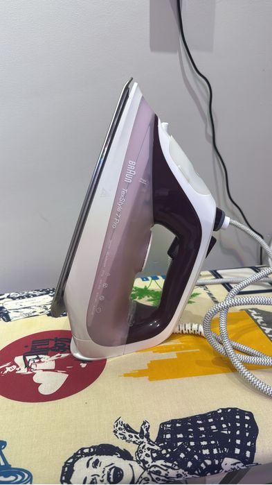 Продается Утюг Braun 7pro