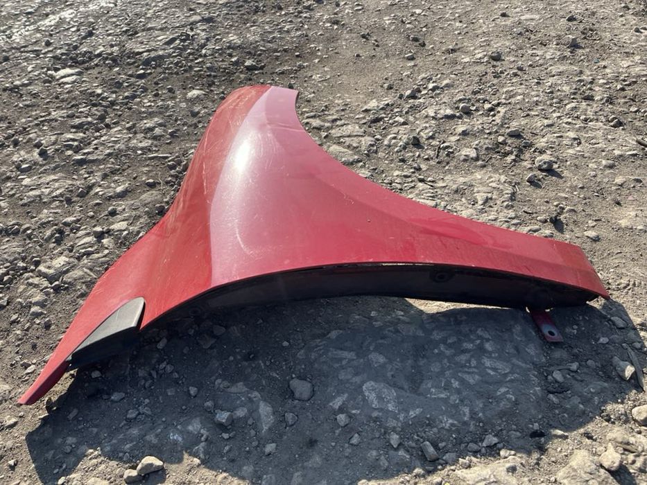 Калник рено меган 3 Renault Megane 3 десен с пласмаса