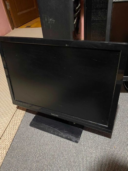 Monitoare PC 22 - 24 inch (LG, Packard Bell) - Complete cu cabluri